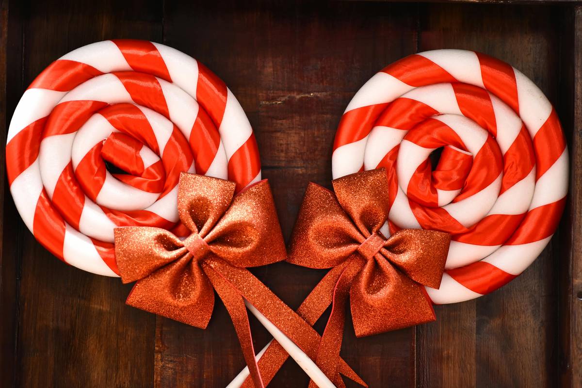 Why Your Pathway Candy Cane Stake Keeps Toppling Over (And How to Fix It for Good)
