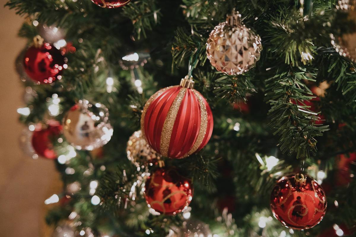 Why Your Tree’s Missing Magic? Try the Right Mini Ornament Set